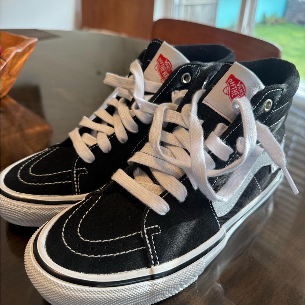 NEW Vans UNISEX White High-Top Sneakers skateboarding shoes